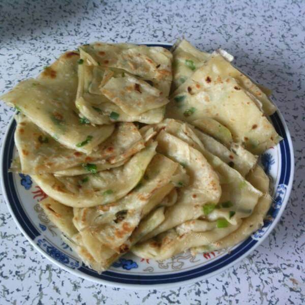 美味的芝麻香葱千层饼