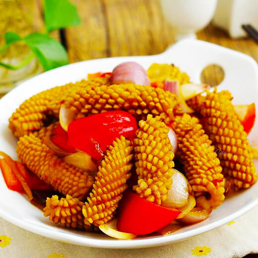 美味的鱼香鱿鱼豆腐