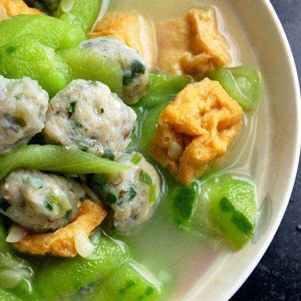 美味的豆腐炖丝瓜
