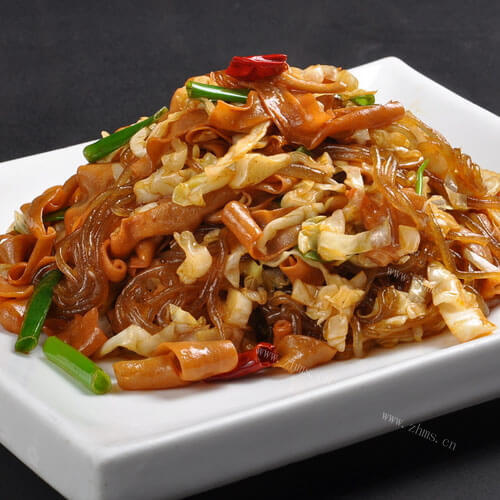 可口的泡菜炒鸭肠