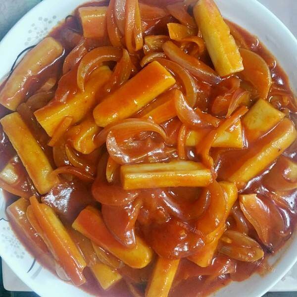 好吃的酸辣年糕