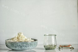 清香的紫苏饭团做法图解4)