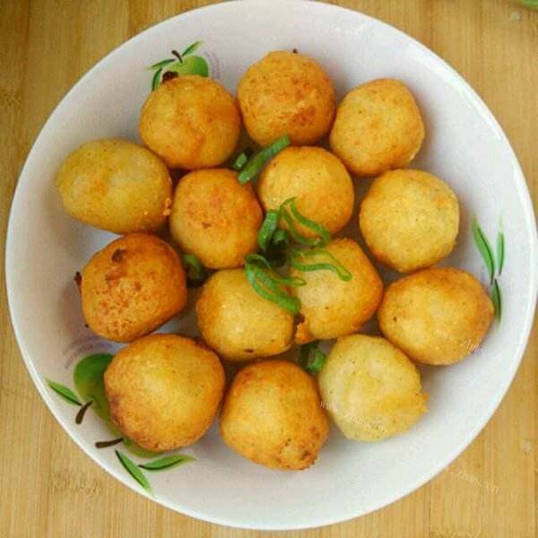 美味的炒土豆丸子