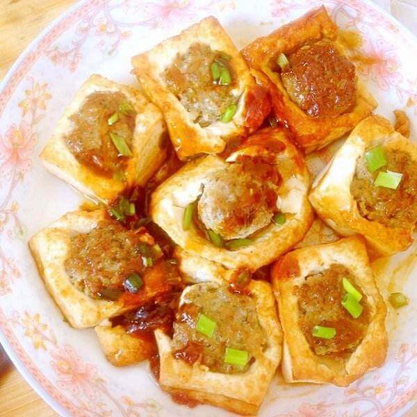 好吃的茄汁干贝松仁酿豆腐