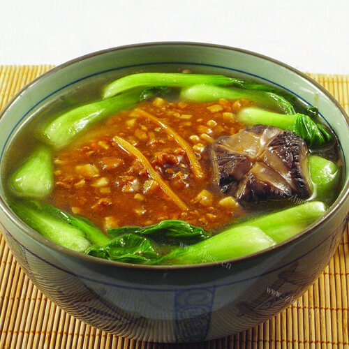 美味的紫苏鸽杂砂锅面