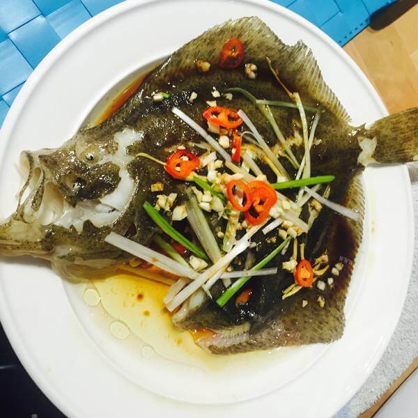 美味可口的蒜烧多宝鱼