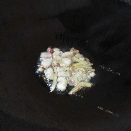 菠菜猪肝汤做法图解6)