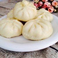 美味的萝卜脂渣大包子做法图解13)