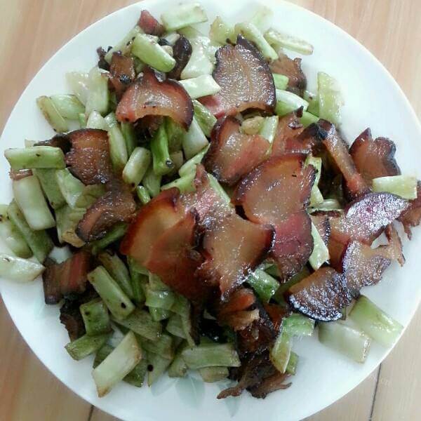 腊肉炒芸豆~家常菜
