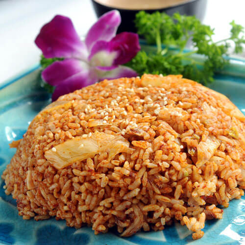 快餐鸡蛋辣白菜炒饭