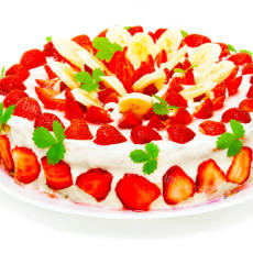 甜美香蕉草莓奶油蛋糕