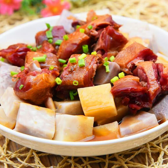美味的芋头蒸瘦肉