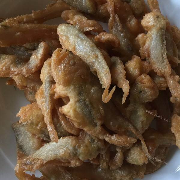 味道鲜美的炸面条鱼