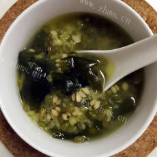 美味的海带绿豆薏米糖水