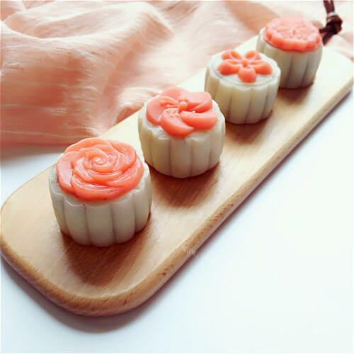 酸甜的陈皮红豆沙馅冰皮月饼