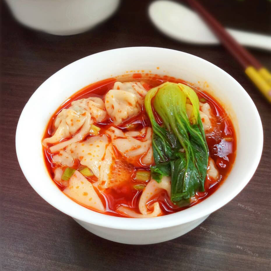 秘制红油馄饨