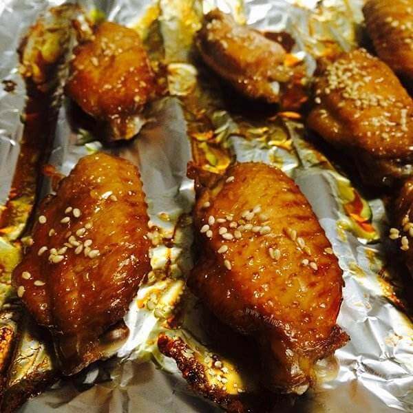 美味的烤翅