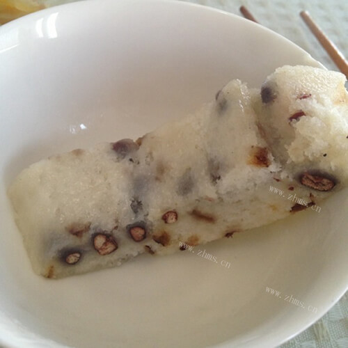 美味的白糖红枣猪油松糕