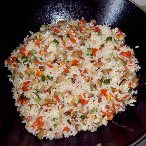 可口的丁丁炒饭
