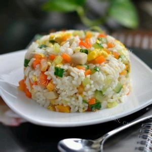 美味的土锅什锦米饭 
