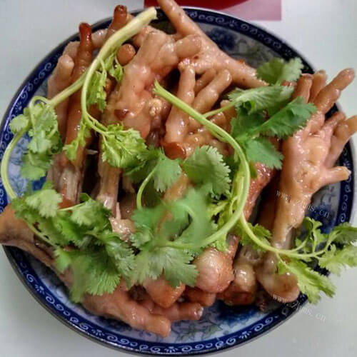 家常姬松茸白止焗鸡脚