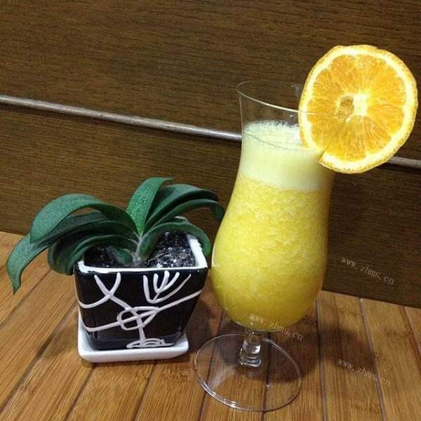 营养鲜榨蔬菜水果汁