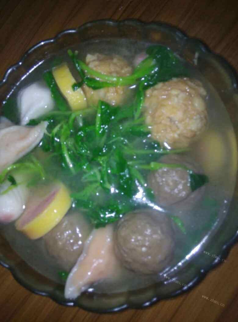 营养的海鲜丸子白菜汤做法图解6)