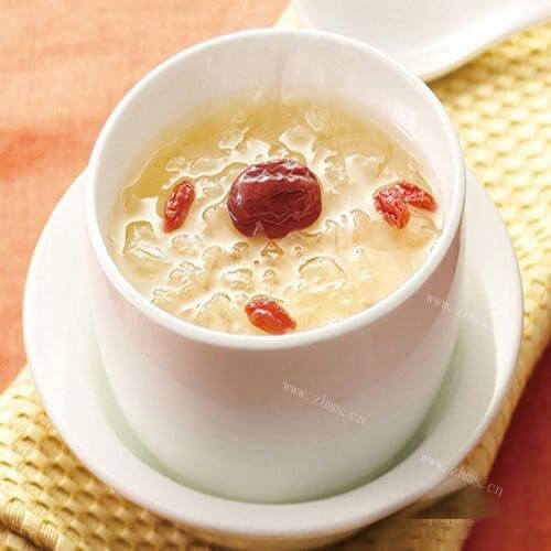 营养的核桃红枣南瓜糯米粥