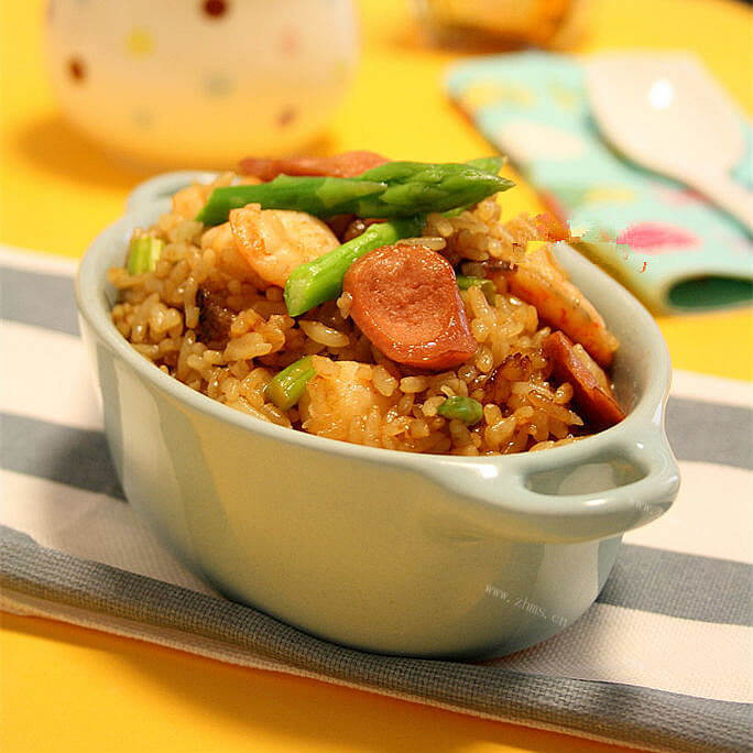 美味的芦笋炒饭