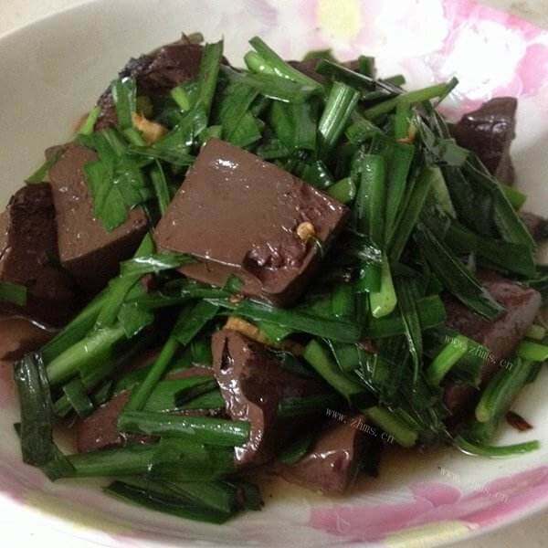 好吃美味的清炒鸭血