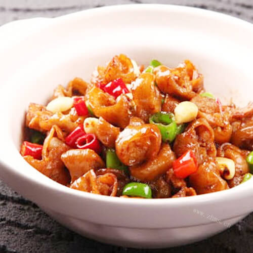 营养美味的拆骨肉焖栗子