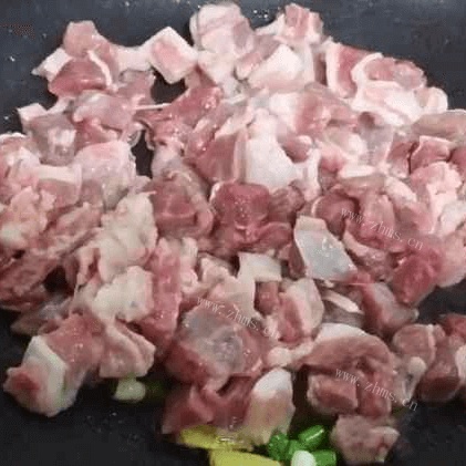 美味的羊肉汤面做法图解4)