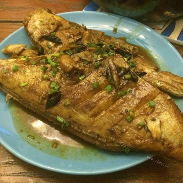 家常咸梅焖剥皮鱼