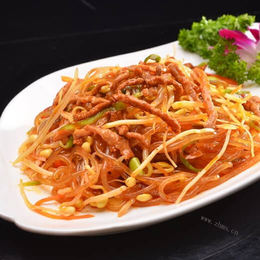 美味的腊肉炒土豆丝