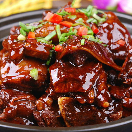 鲜美的红烧羊肉烩饭