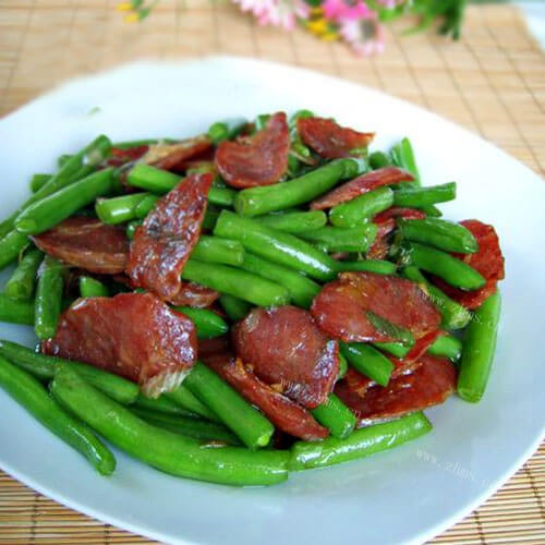 年味腊肉炒芸豆 