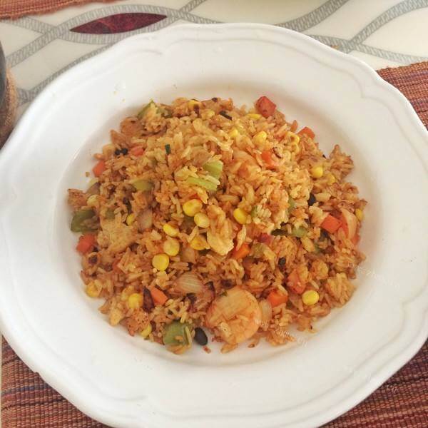 美味的老干妈炒米饭