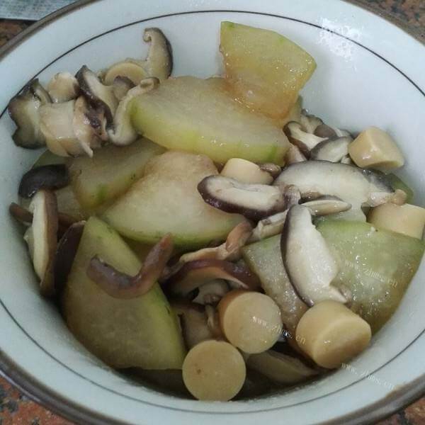 家常菜圆菇烧冬瓜