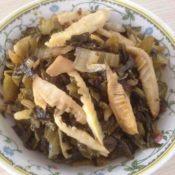 美味的雪菜煮毛笋头