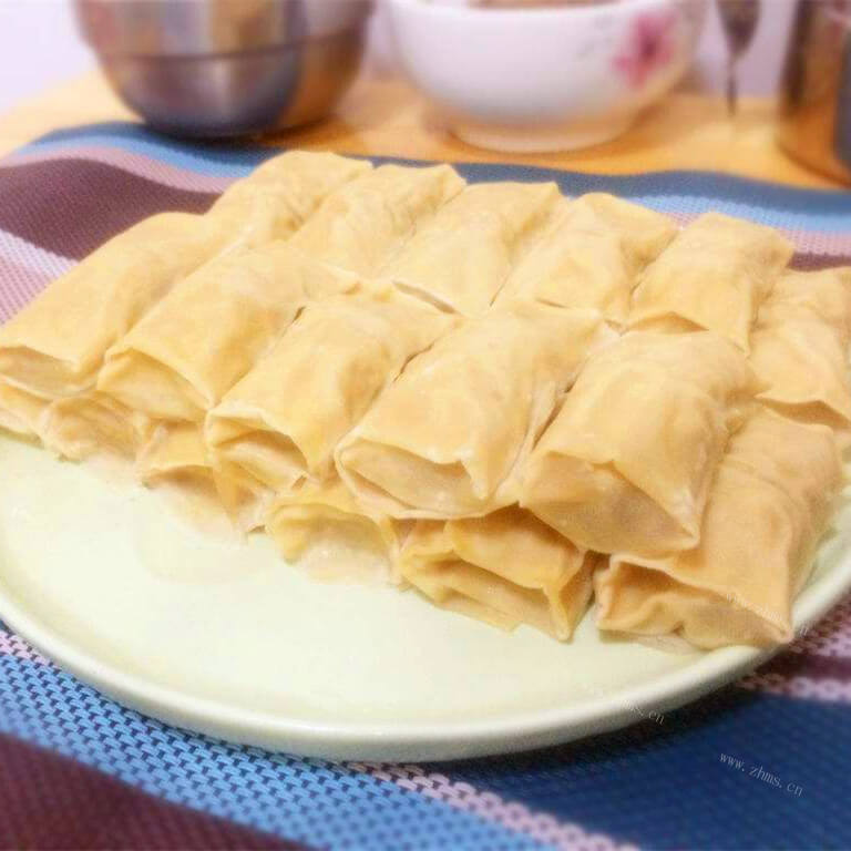 美味的炸千张莲藕卷