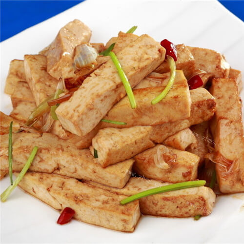 好吃的黑蒜炒豆腐