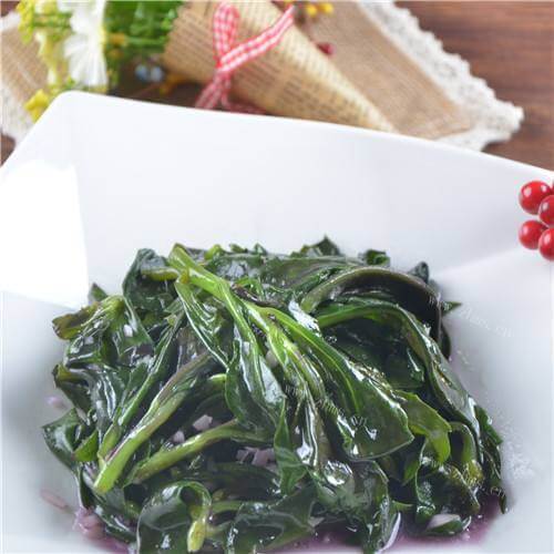 美味的生拌血皮菜 