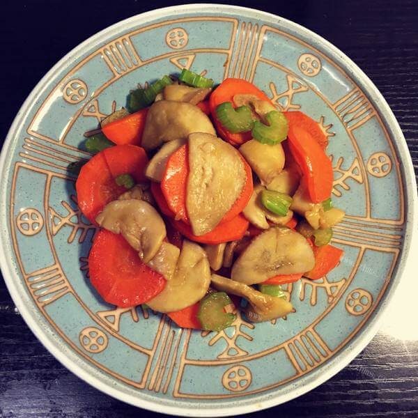 辣子杏鲍菇土豆丁