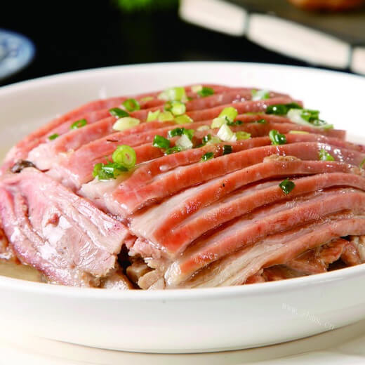 美味的黄豆清蒸牛肉
