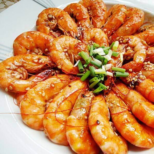 美味的糖醋香辣虾