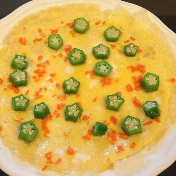 美味的焗丝瓜蛋饼