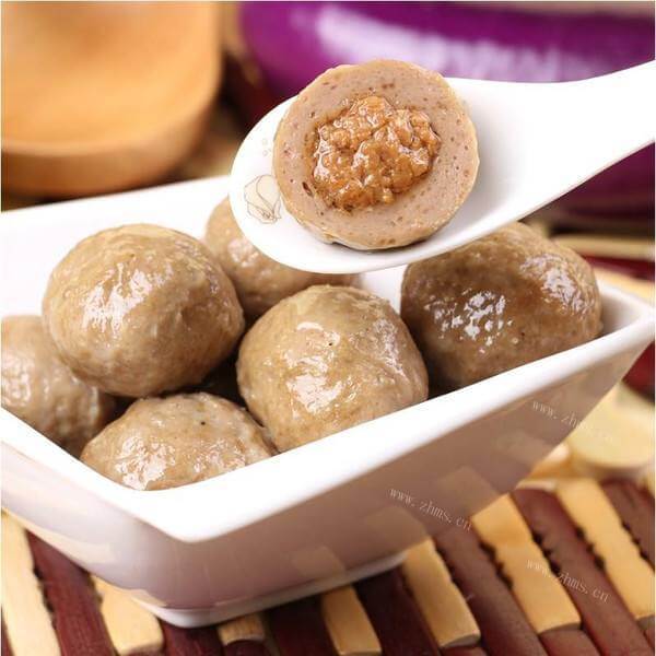 香辣的孜然牛肉丸
