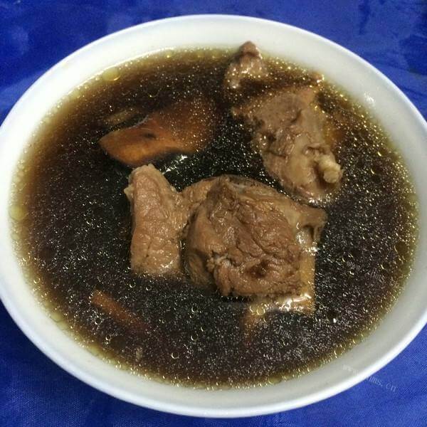 自制土茯苓排骨汤