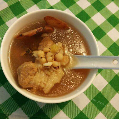 家常粉葛眉豆猪骨汤