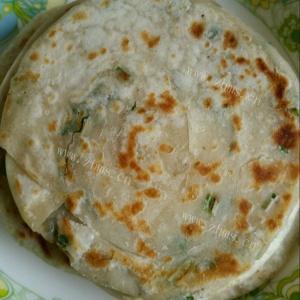 美味的奶香葱油煎饼 